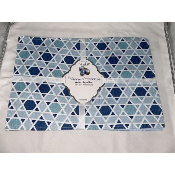 Colordrift Other - NEW COLORDRIFT HANUKKAH PLACEMATS STAR OF DAVID MENORAH WATER REPELLENT SET/4